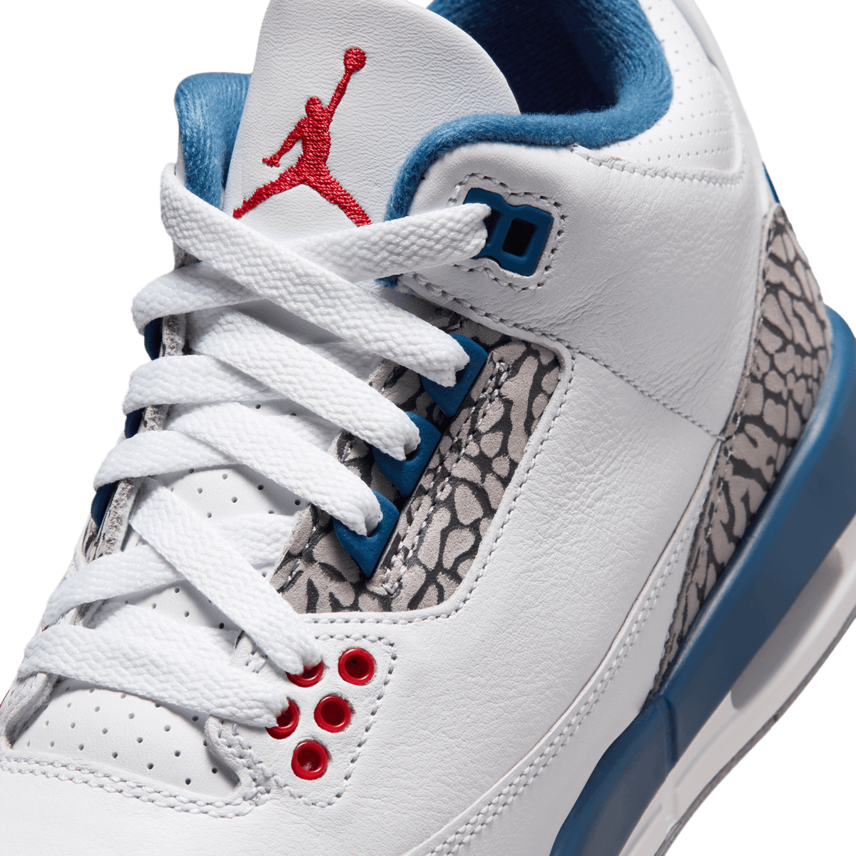 Big Kids' Air Jordan 3 Retro "True Blue"