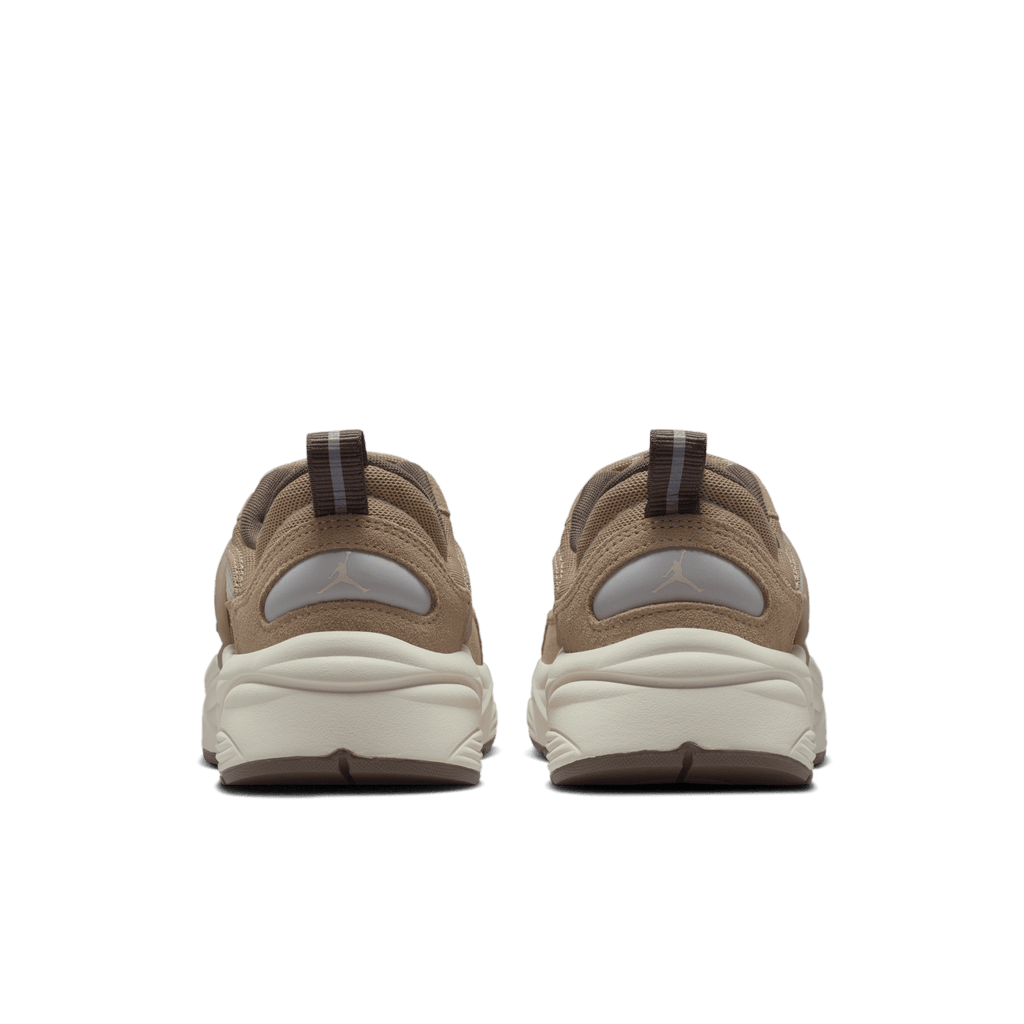 Women's Jordan Trunner O/S "Khaki Pale Ivory"